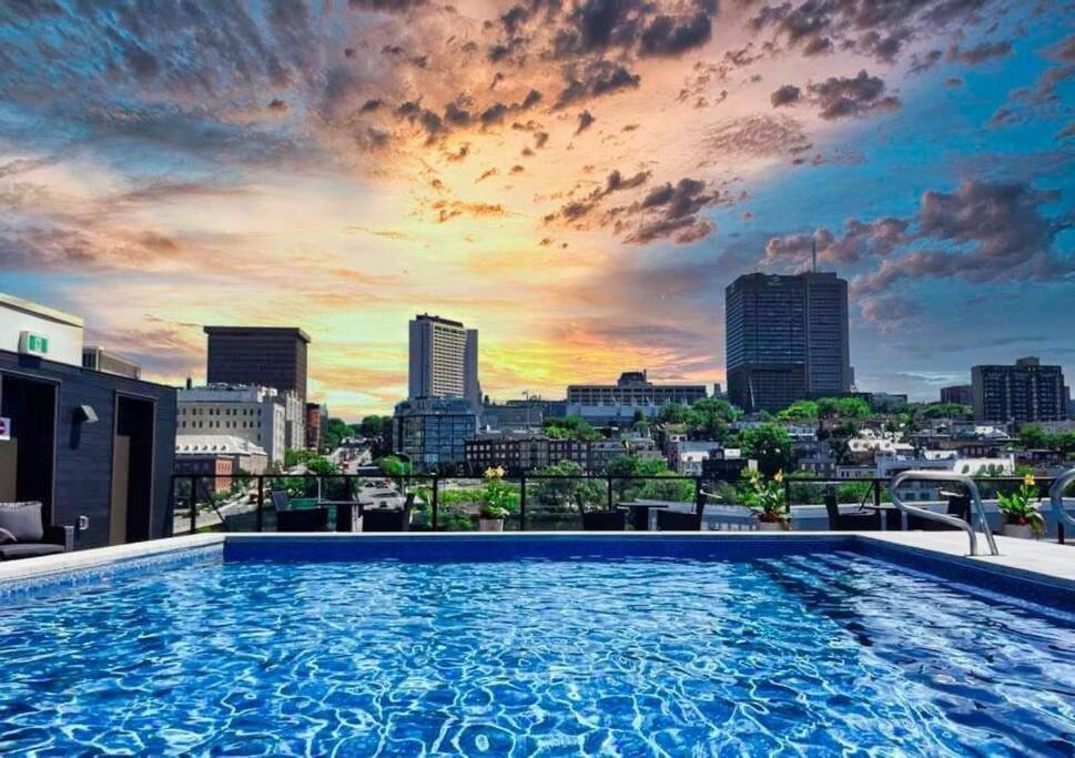 Condo 2 Ch - 500M Vieux-Quebec & Gym Kültér fotó